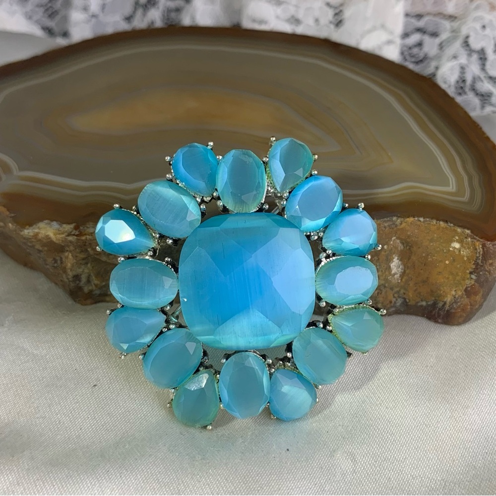 Monet Vintage Turquoise Blue Cluster Brooch